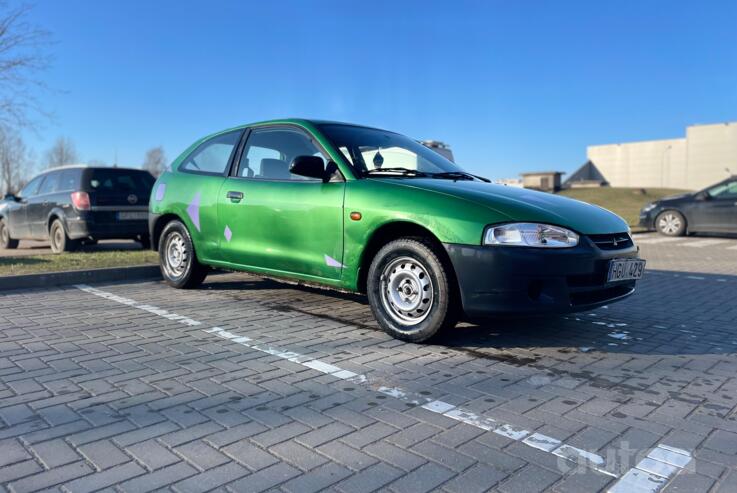 Mitsubishi Colt 5 generation