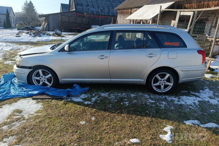 Toyota Avensis 2 generation [restyling] wagon