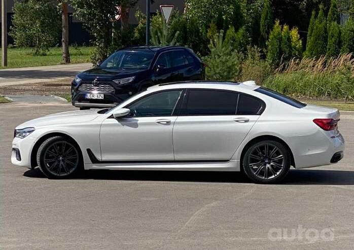 BMW 7 Series G11/G12 Sedan