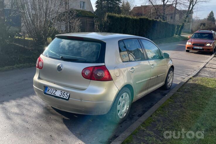 Volkswagen Golf 5 generation Hatchback 5-doors