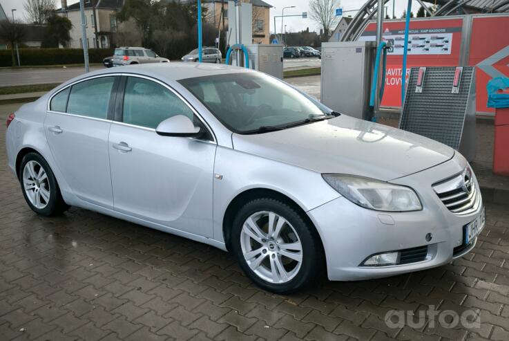 Opel Insignia A Sedan 4-doors
