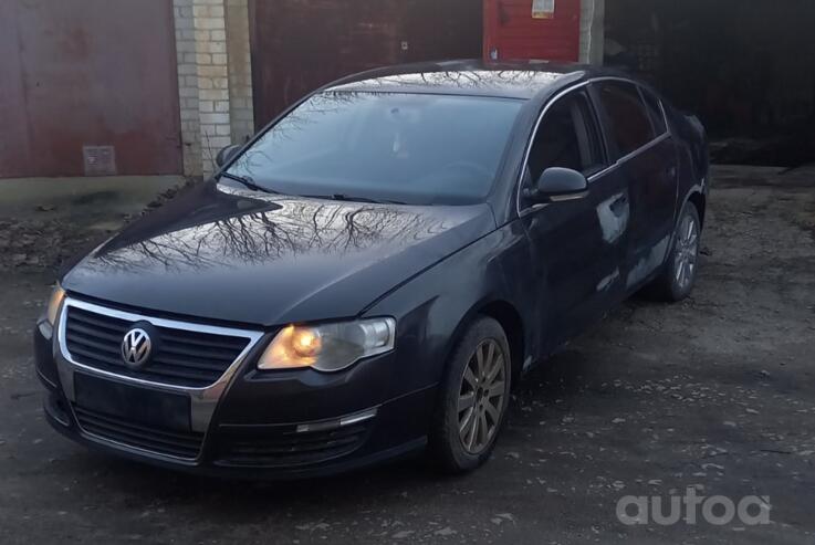 Volkswagen Passat B6 wagon 5-doors