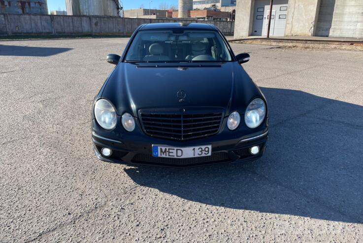 Mercedes-Benz E-Class W211 Sedan