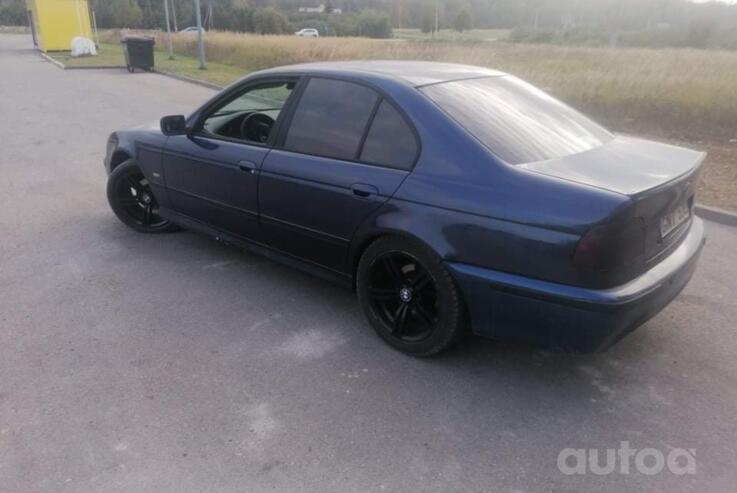 BMW 5 Series E39 Sedan 4-doors