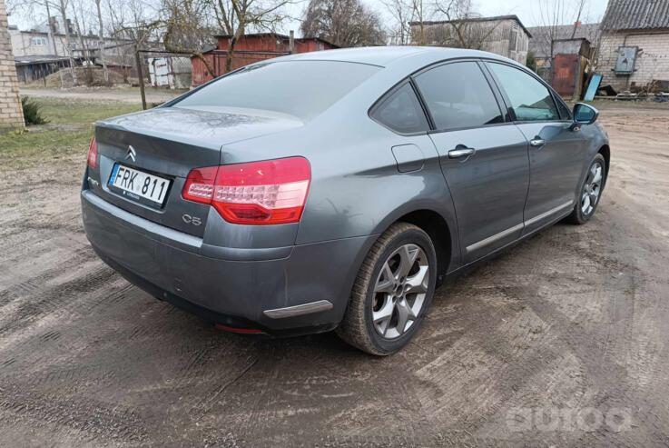 Citroen C5 2 generation Sedan
