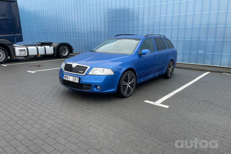 Skoda Octavia 2 generation Combi RS wagon 5-doors