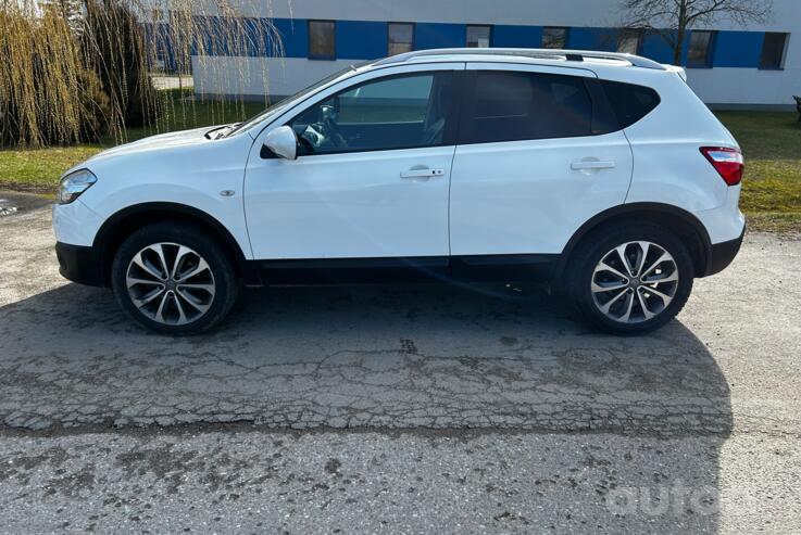 Nissan Qashqai 1 generation [restyling] Crossover 5-doors