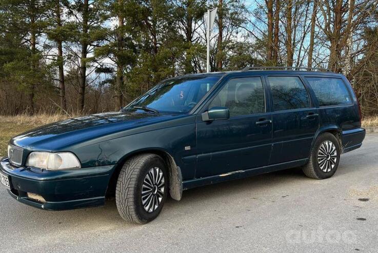 Volvo V70 1 generation wagon