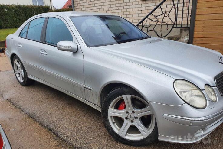 Mercedes-Benz E-Class W211 Sedan