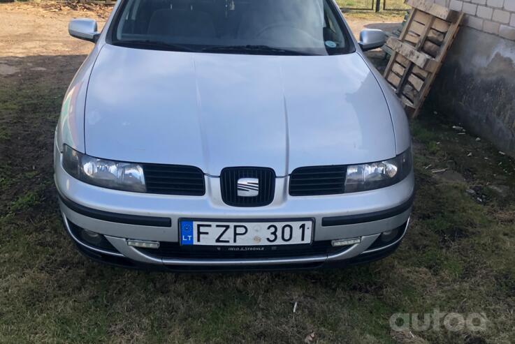SEAT Toledo 2 generation Sedan