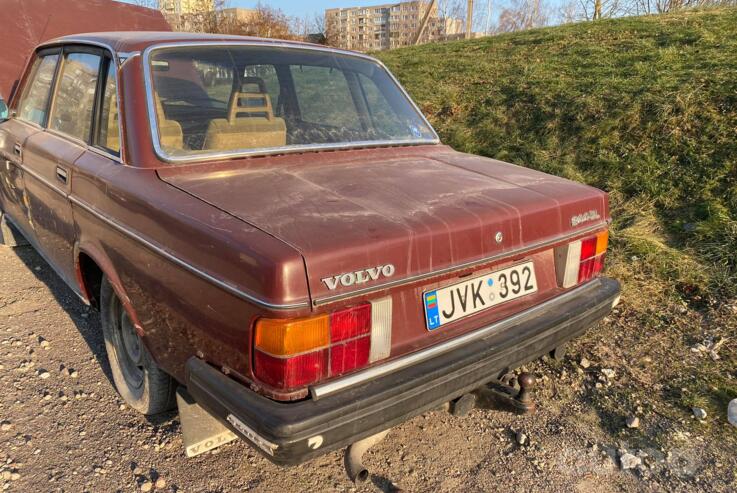 Volvo 240 1 generation 244 Sedan 4-doors