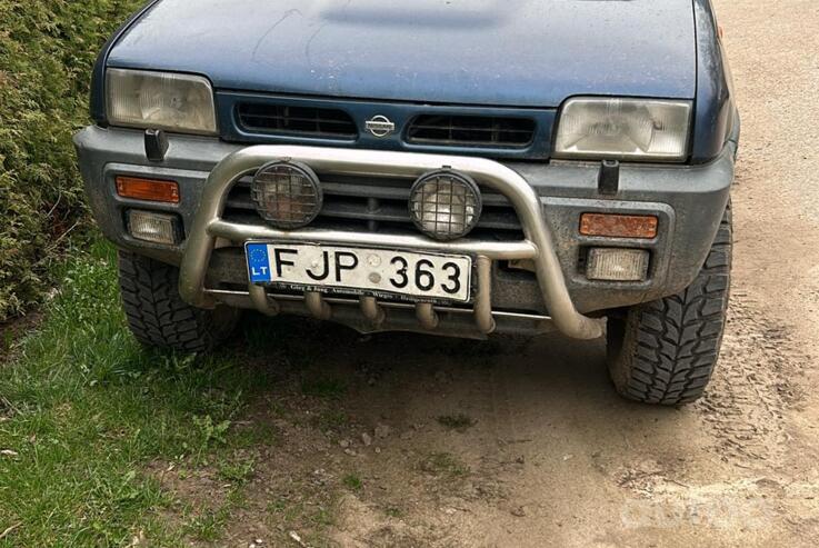 Nissan Terrano 2 generation