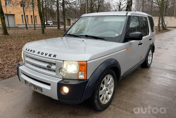 Land Rover Discovery 3 generation SUV
