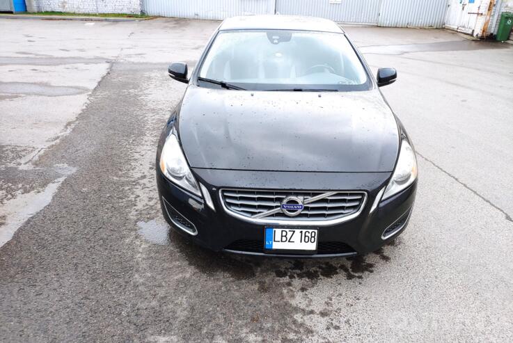 Volvo S60 2 generation Sedan