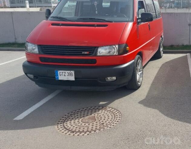 Volkswagen Caravelle T4 Minivan