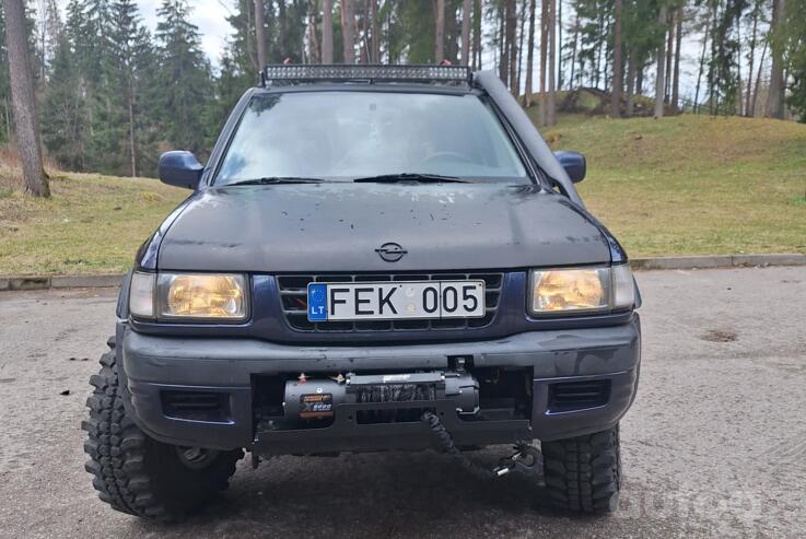 Opel Frontera B Sport SUV 3-doors