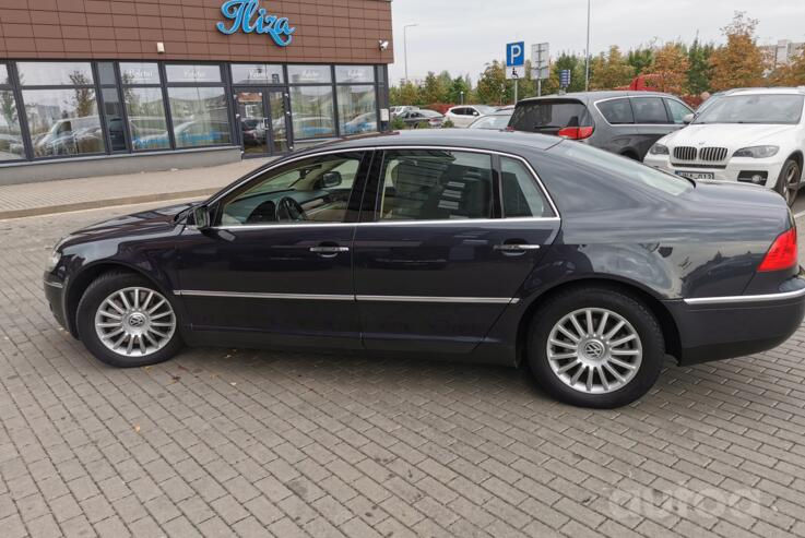 Volkswagen Phaeton 1 generation Sedan