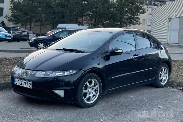 Honda Civic 8 generation [restyling] Hatchback 5-doors