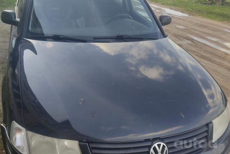 Volkswagen Passat B5 Sedan 4-doors