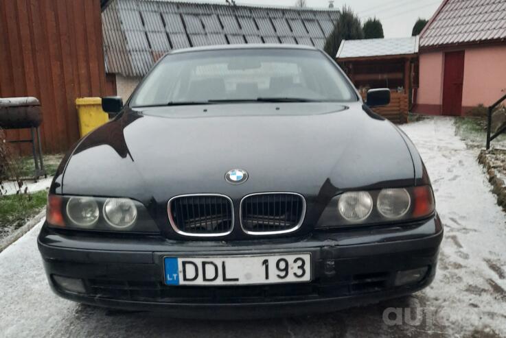 BMW 5 Series E39 Sedan 4-doors