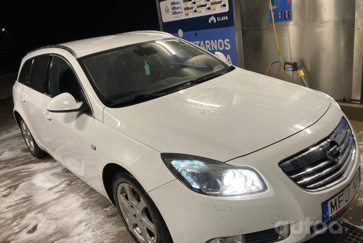Opel Insignia A Sports Tourer wagon 5-doors