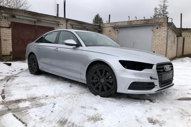 Audi A6 4G/C7 Sedan