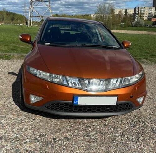 Honda Civic 8 generation Hatchback 5-doors