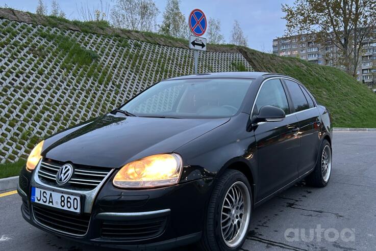 Volkswagen Jetta 5 generation Sedan 4-doors