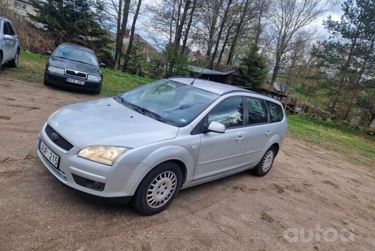 Ford Focus 2 generation wagon 5-doors