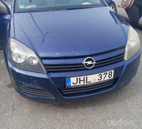 Opel Astra H Hatchback