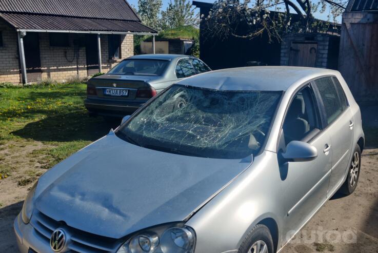 Volkswagen Golf 5 generation Hatchback 5-doors