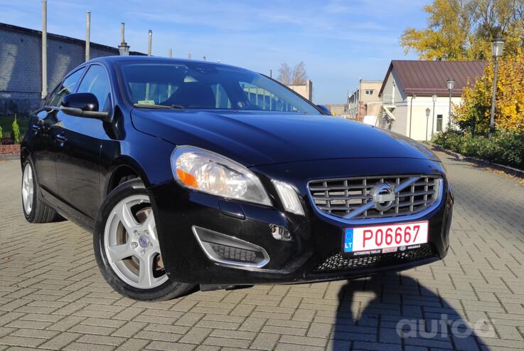 Volvo S60 2 generation Sedan