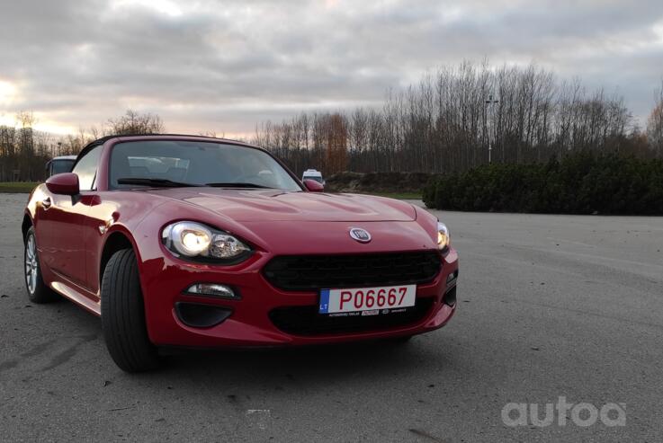 Fiat 124 Spider 1 generation