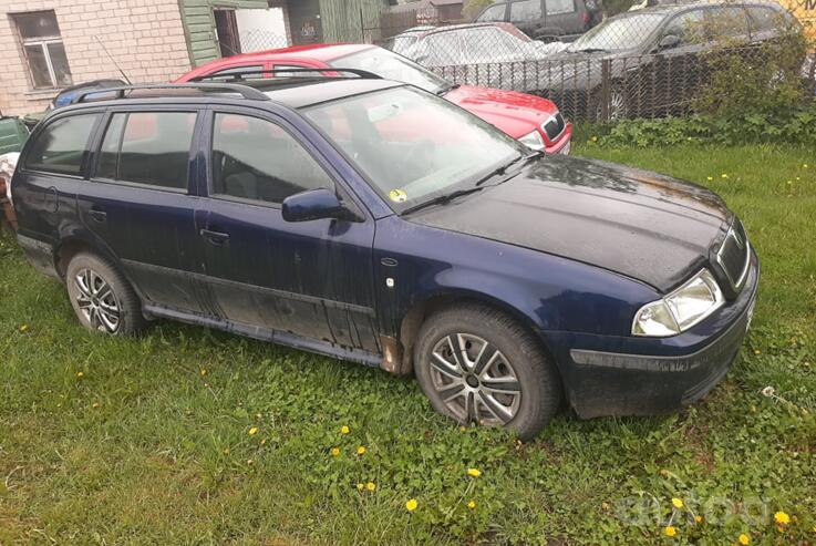 Skoda Octavia 1 generation [restyling] Combi wagon 5-doors