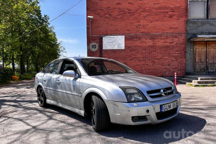 Opel Vectra C GTS hatchback