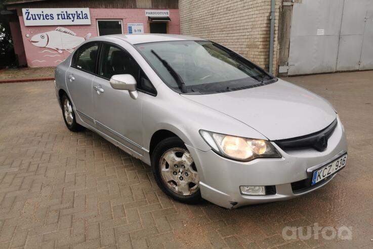 Honda Civic 8 generation Sedan 4-doors