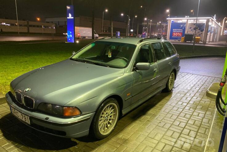 BMW 5 Series E39 Touring wagon