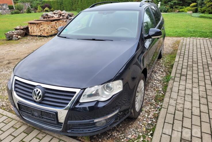 Volkswagen Passat B6 wagon 5-doors