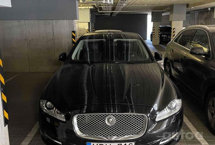 Jaguar XJ X351 Sedan 4-doors