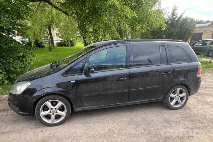 Opel Zafira B Minivan 5-doors