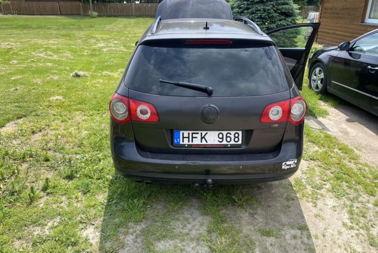 Volkswagen Passat B6 wagon 5-doors