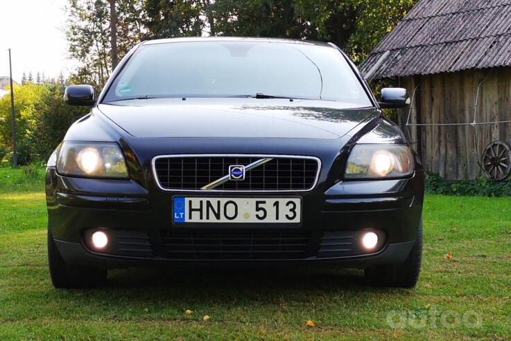 Volvo S40 2 generation Sedan