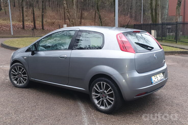 Fiat Grande Punto 1 generation Hatchback 3 doors