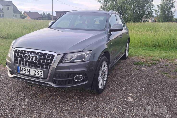 Audi Q5 8R Crossover
