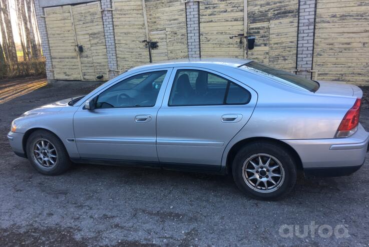 Volvo S60 1 generation [restyling] Sedan