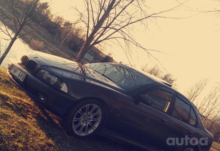 BMW 5 Series E39 Sedan 4-doors