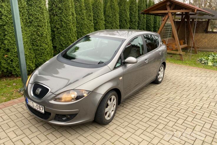 SEAT Toledo 3 generation Hatchback