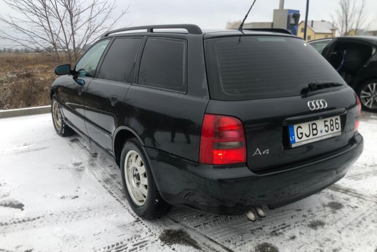 Audi A4 B5 Avant wagon 5-doors
