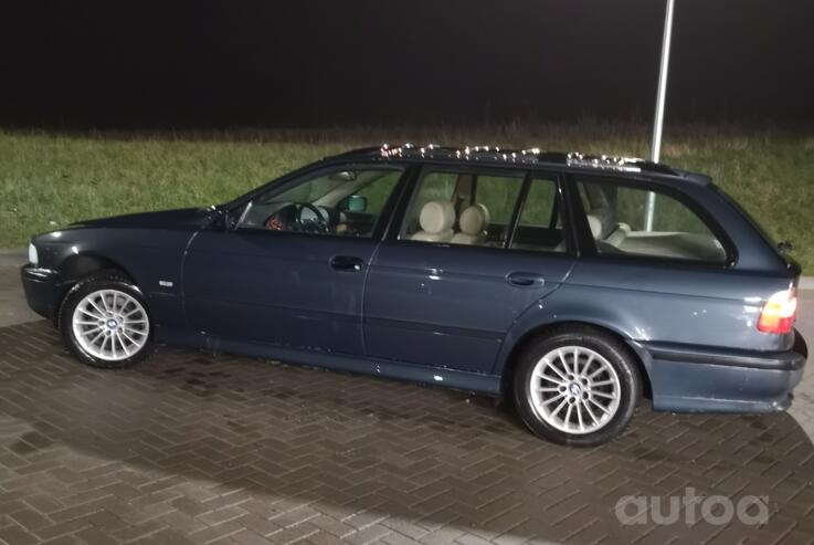 BMW 5 Series E39 Touring wagon