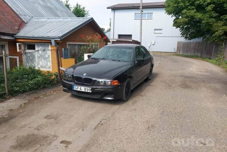 BMW 5 Series E39 Sedan 4-doors